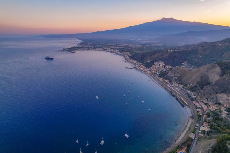5 Days in East Sicily for Food & Wine: Catania, Taormina, Syracuse & Etna