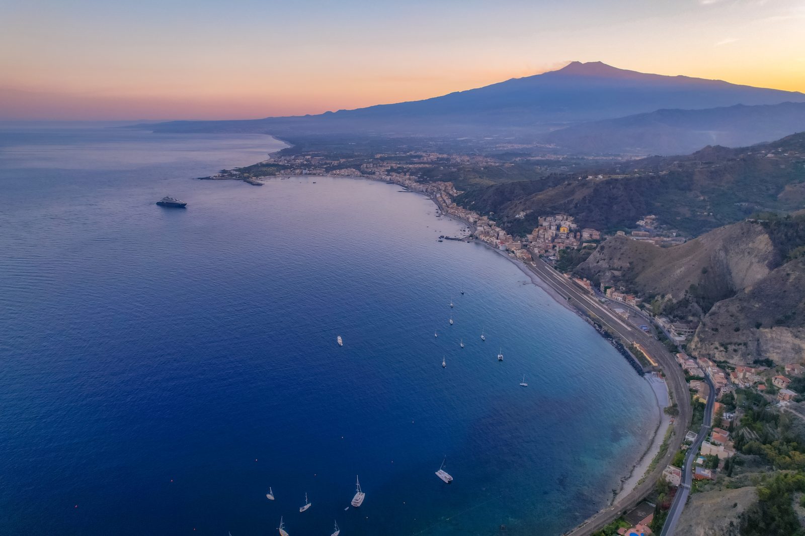 5 Days in East Sicily for Food & Wine: Catania, Taormina, Syracuse & Etna