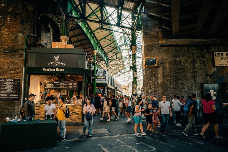 What to Eat in London: A Local Food Guide