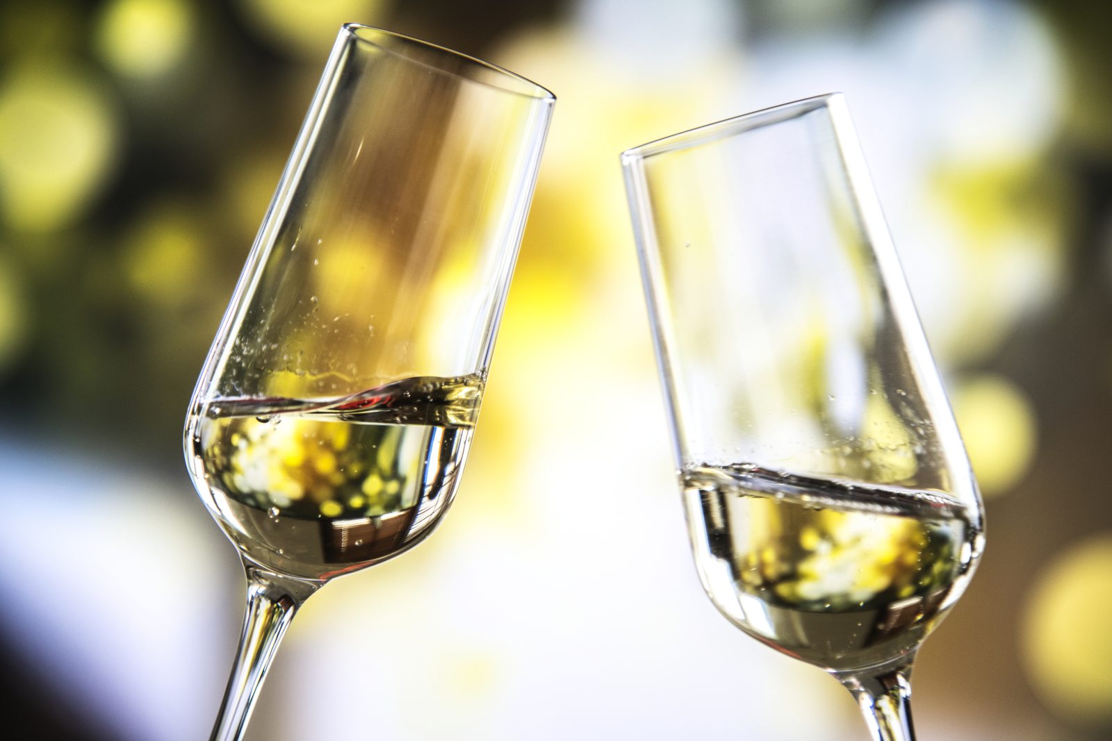 Two glasses of sparkling cava