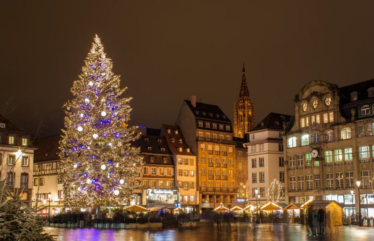 The great Christmas tree on Place Kléber in Strasbourg